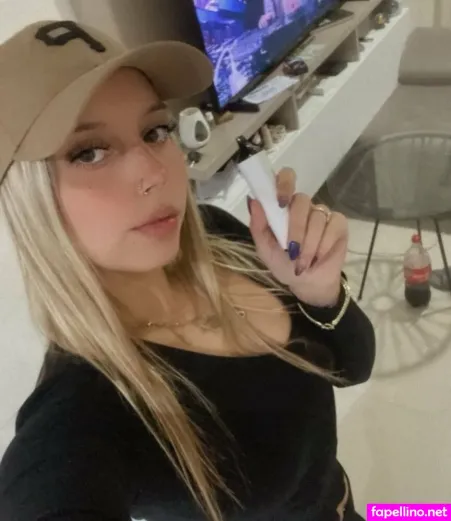 Poppy22 OnlyFans Thumbnail #po5j6aVWHR