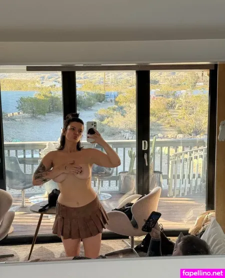 Poppyalexander Main Profile Photo