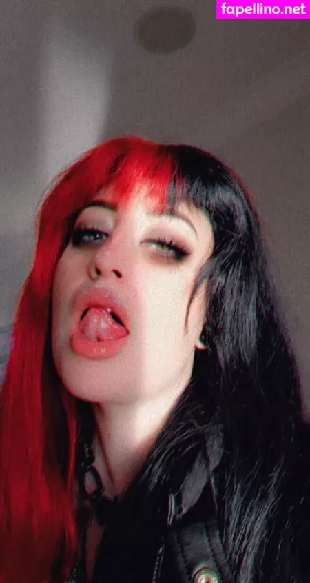 Poppycarmine OnlyFans Thumbnail #J3Yr04XEN4