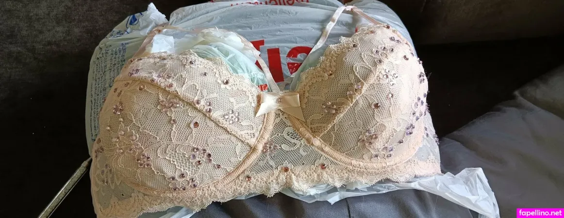 Poppylane OnlyFans Thumbnail #FzKdz2TXSb