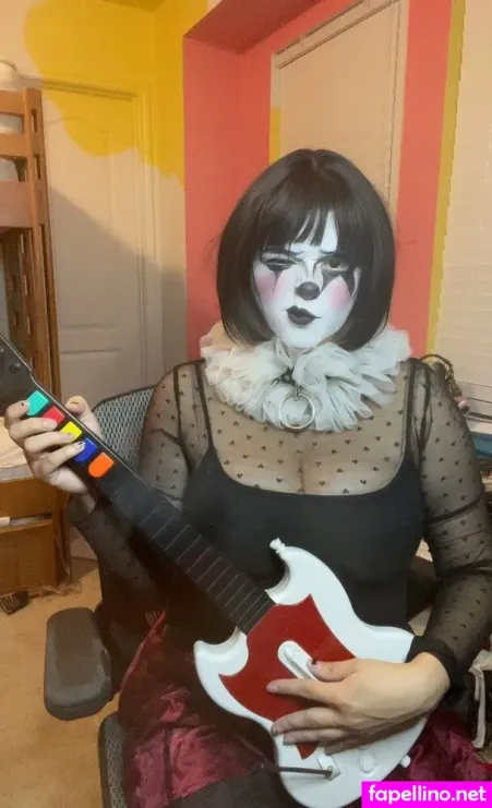 Popsy The Clown OnlyFans Thumbnail #bDwA6cAmP5