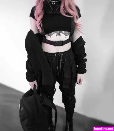 Porcelain Ghoul OnlyFans Thumbnail #1IcZew72So
