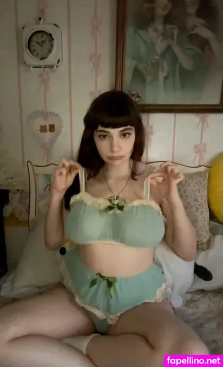 Porcelainmilkbottle OnlyFans Thumbnail #59Bys2foMS