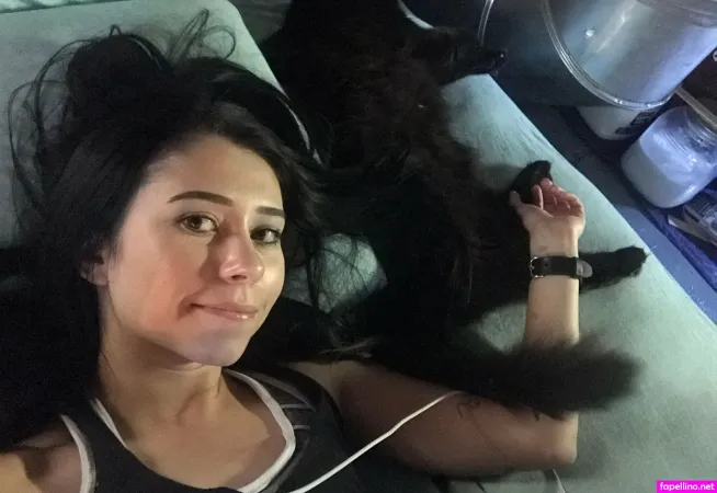 Portofbones OnlyFans Thumbnail #rMf7YdsbJr