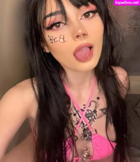 Portsmouth OnlyFans Thumbnail #b9wlnN2wC0