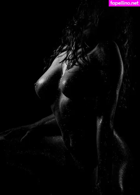 Poseurs OnlyFans Thumbnail #InZFpH94YJ