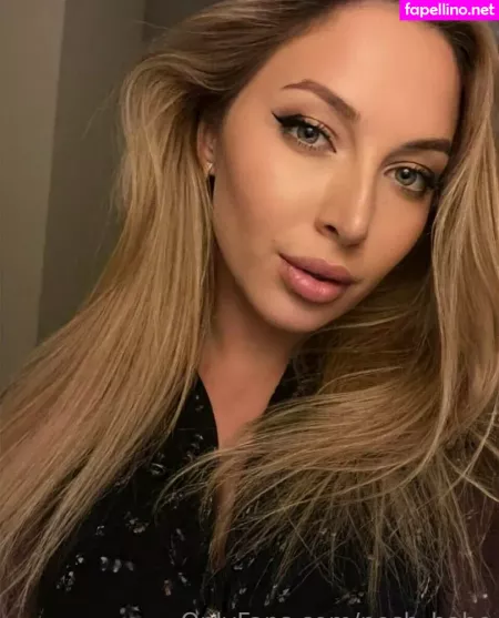Posh Babe OnlyFans Thumbnail #eVQ78csesv