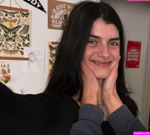 Posieland OnlyFans Thumbnail #nOGE9cZAiF