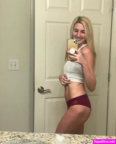 Potprincess4200 OnlyFans Thumbnail #0wj9uP5VfX