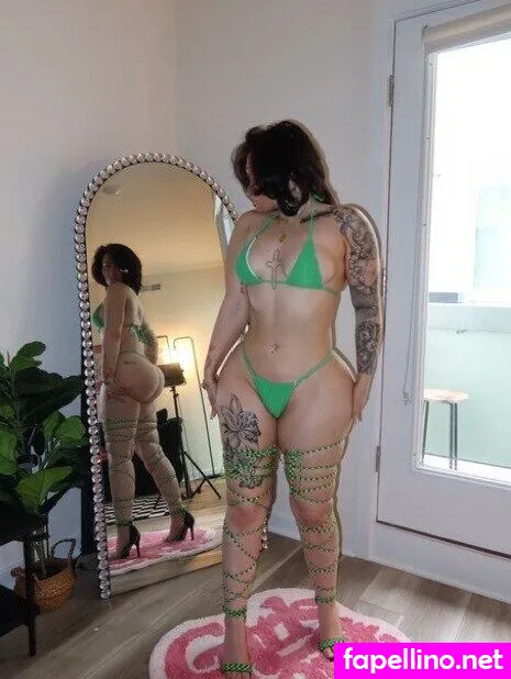 poundcakenat, poundcakkeexx Nude Leaked OnlyFans Photo #8dC05da1ph