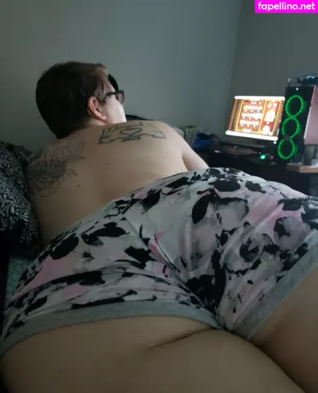 Poundcakerulez OnlyFans Thumbnail #dXGwr3L4eI