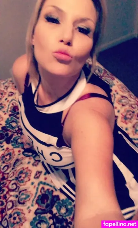 Poundtowngurl OnlyFans Thumbnail #EfwnQOL7a2