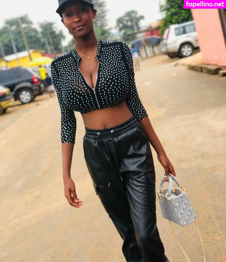 poupeemimi_225 Nude Leaked OnlyFans Photo #O30WjwEquL