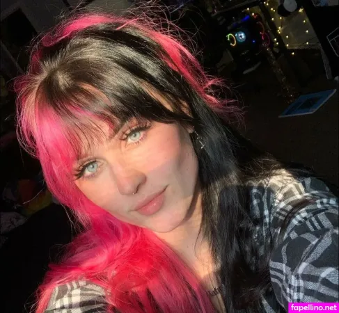 Poutyfox OnlyFans Thumbnail #mt7XVjJP8a