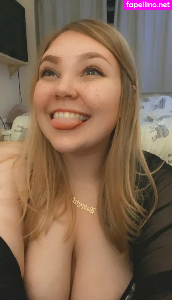 _princessglitter, pr1ncessgl1tter Nude Leaked OnlyFans Photo #9ld6SuTyY3