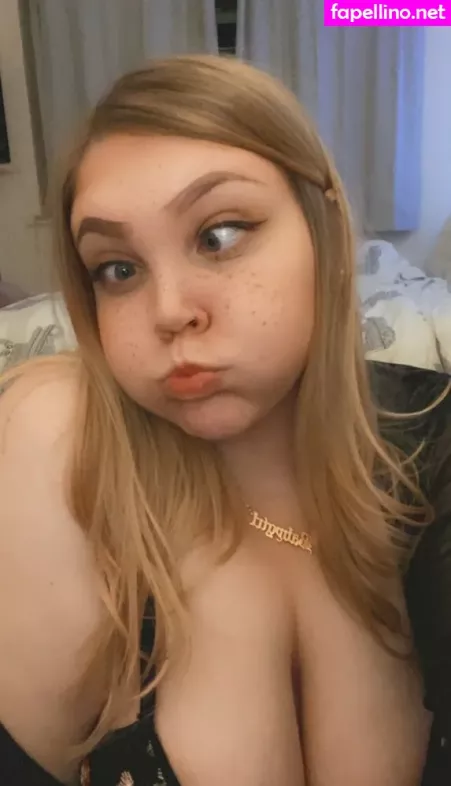 Pr1ncessgl1tter OnlyFans Thumbnail #Z5LnIUkc76