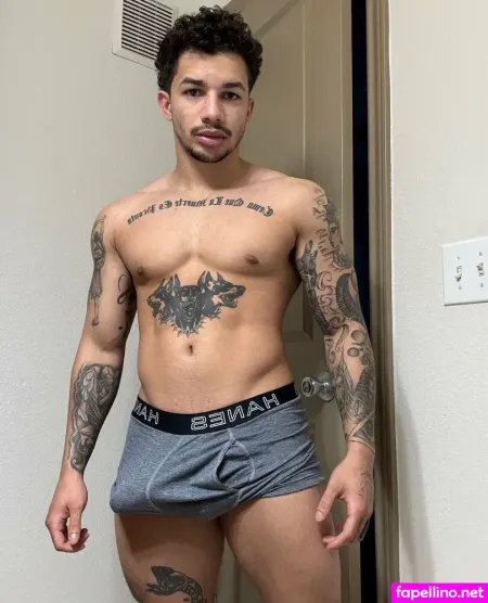 Pr33ttyboyjay OnlyFans Thumbnail #EMHL4zvuAy