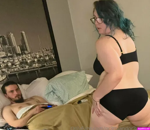 Pr3ttyandpr3gnant OnlyFans Thumbnail #gwg3AtLWTF