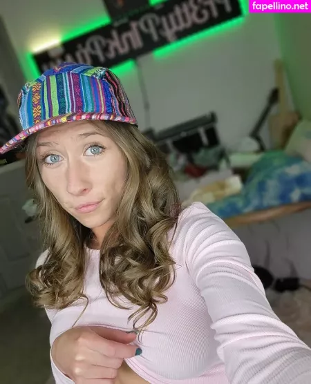 Pr3ttyp1nkpussy OnlyFans Thumbnail #7MkWFk6Qft