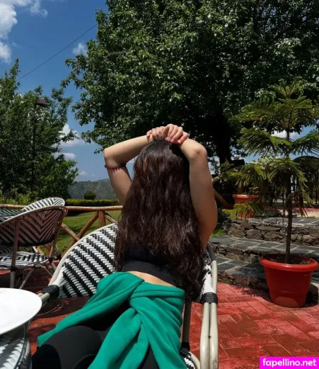 Pratibha Ranta OnlyFans Thumbnail #XhtT7pV9oQ