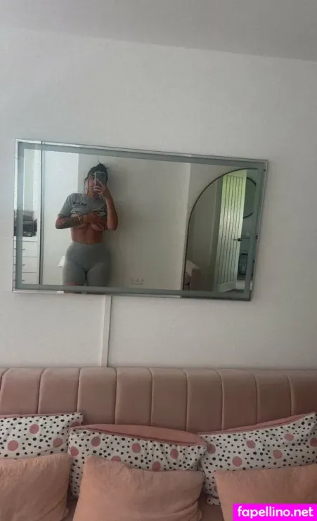 Preeti Young 1 OnlyFans Thumbnail #zzgLEms5k7