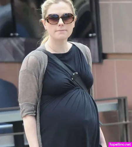 Pregnant Celebs OnlyFans Thumbnail #6O7GFxHlON