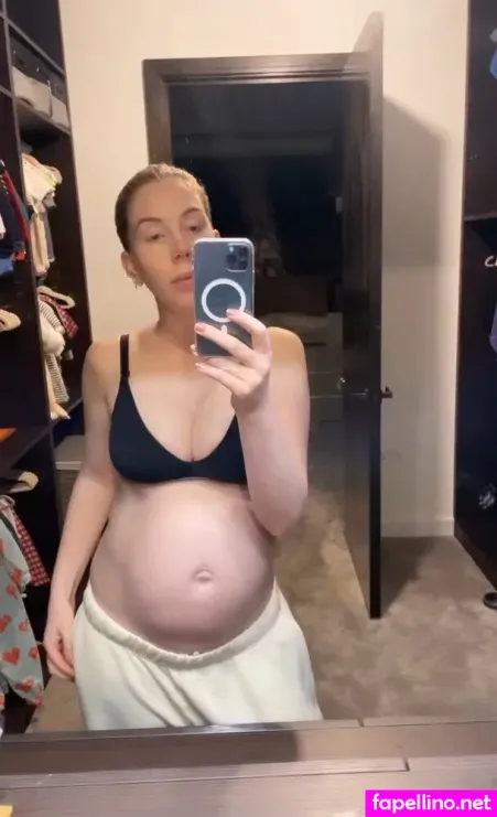 Pregnant Celebs OnlyFans Thumbnail #VNkidS2gyh