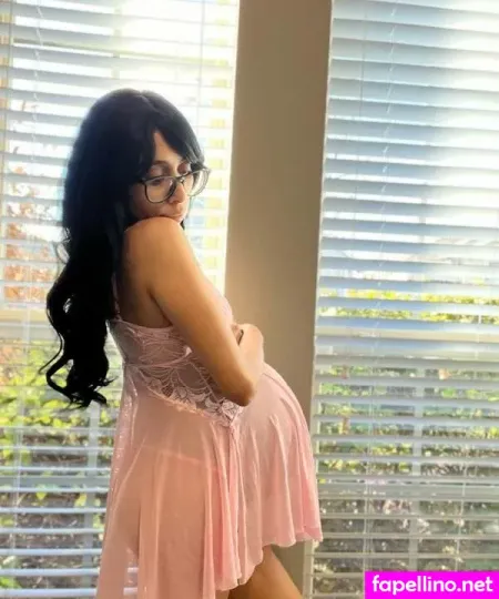Pregnant Ember OnlyFans Thumbnail #ywu1CZHVHr