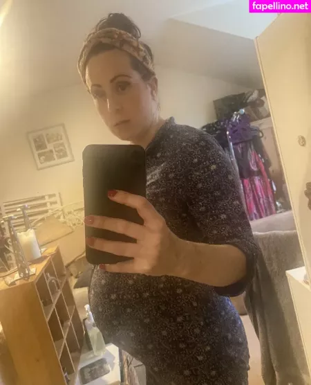 Pregnant English Rose OnlyFans Thumbnail #GI2bYow1Q5