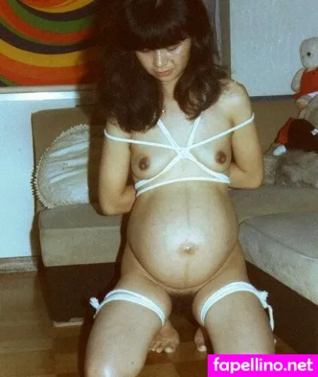 Pregnant Women OnlyFans Thumbnail #MMYU9U7Zbl