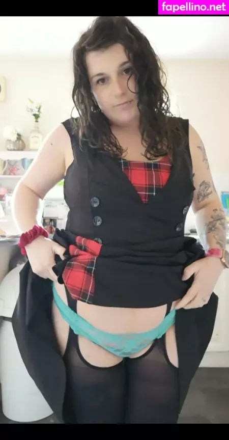 Pregnantgothmama OnlyFans Thumbnail #2OIVRoUFiC