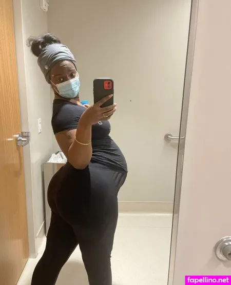 Pregnantjuiicy photo