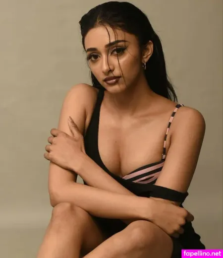 Preity Mukhundhan OnlyFans Thumbnail #2RoA1yfV24