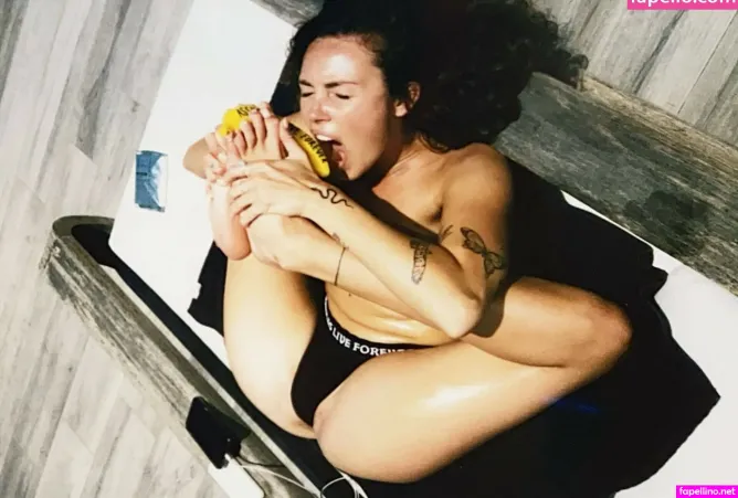 Presley Rhodes 1 OnlyFans Thumbnail #1srBg5ZBBq
