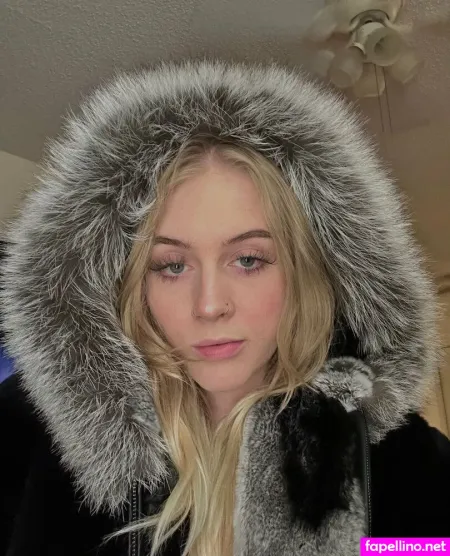 Presleyfoxxx OnlyFans Thumbnail #apW5B3y7rH