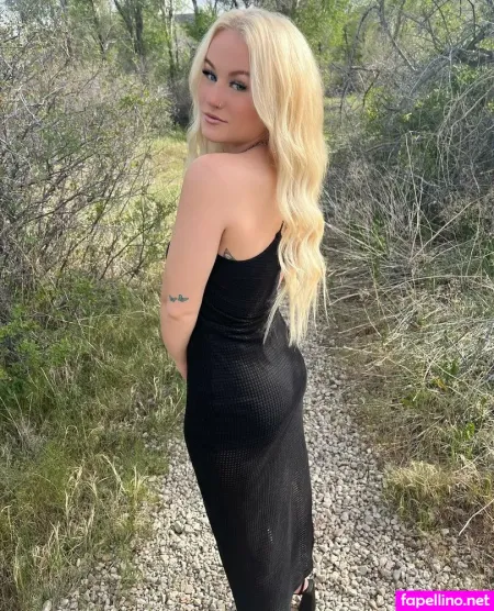 Presleyswrld OnlyFans Thumbnail #qSApGKPPNK