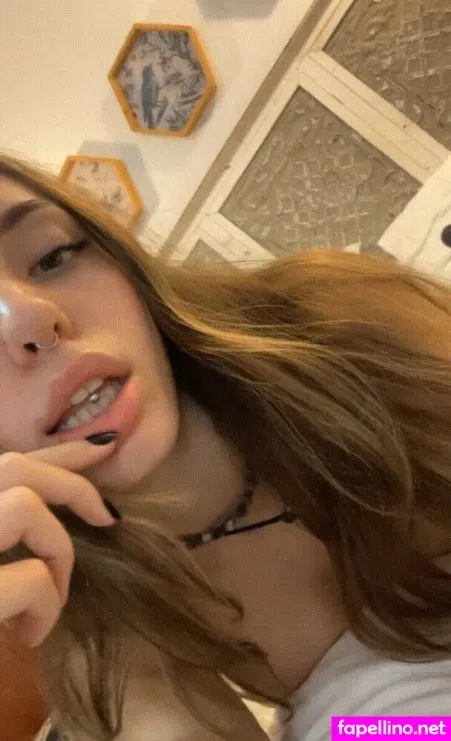 Pretttypixie OnlyFans Thumbnail #XWfFwWeE1w