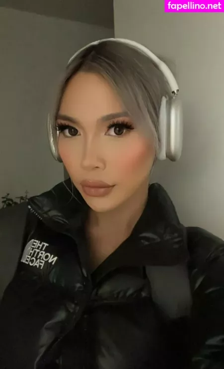 Pretty Boobs OnlyFans Thumbnail #ntV58oQnFT