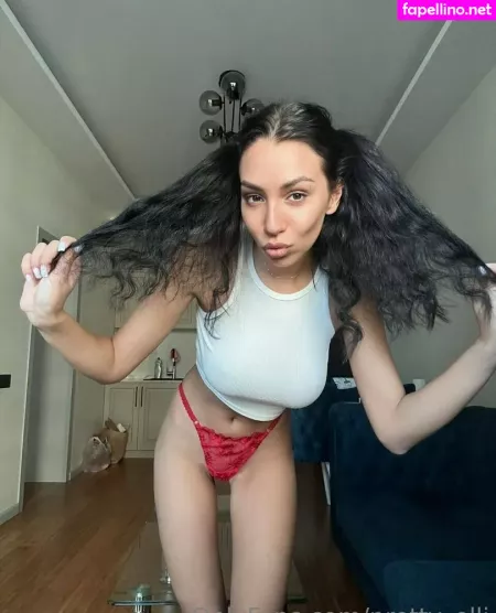 Pretty Elli OnlyFans Thumbnail #0Oe42TItDy