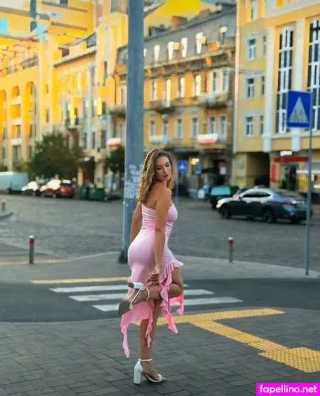 Pretty Leila Main Profile Photo