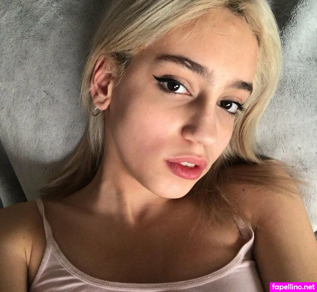 pretty_liar, pretty_liar_ Nude Leaked OnlyFans Photo #YfP8FWEy5r