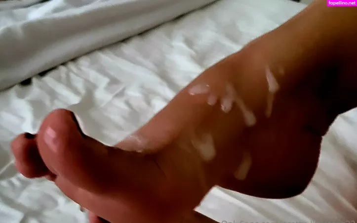 Pretty Littletoes22 OnlyFans Thumbnail #BMzQEwrmAM