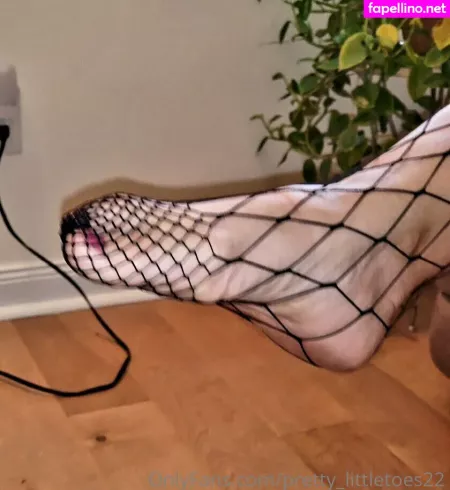 Pretty Littletoes22 OnlyFans Thumbnail #Pm6YYRhYp4