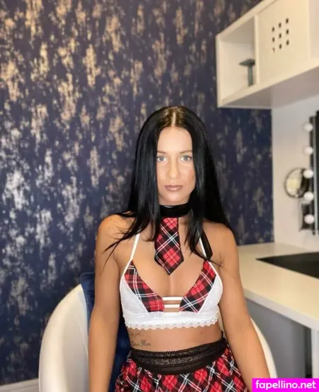 Pretty Peach29 OnlyFans Thumbnail #1jyzIi1Mkn