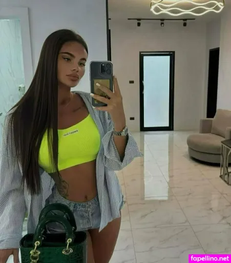 Pretty Sara OnlyFans Thumbnail #xVF9oX7SSt