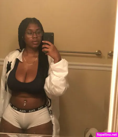 Pretty Yunique OnlyFans Thumbnail #pjuXDJBqop