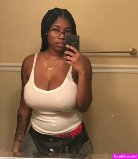 Pretty Yunique OnlyFans Thumbnail #zHrbUKQmwP