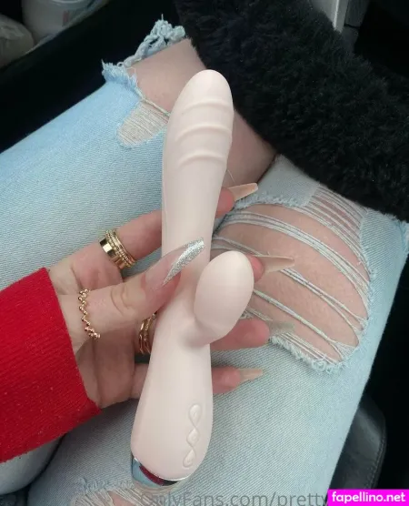Prettybabyx19 OnlyFans Thumbnail #aX1fGX8BvS