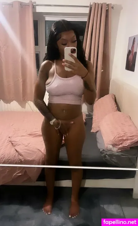 Prettybhadx OnlyFans Thumbnail #isHvd9wy2B