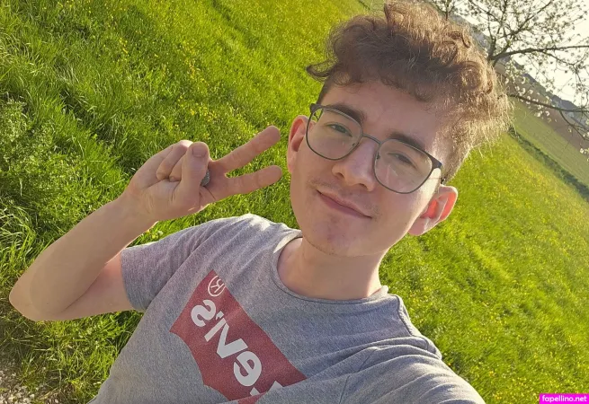 Prettyboi2000x OnlyFans Thumbnail #bKhRhRANvI